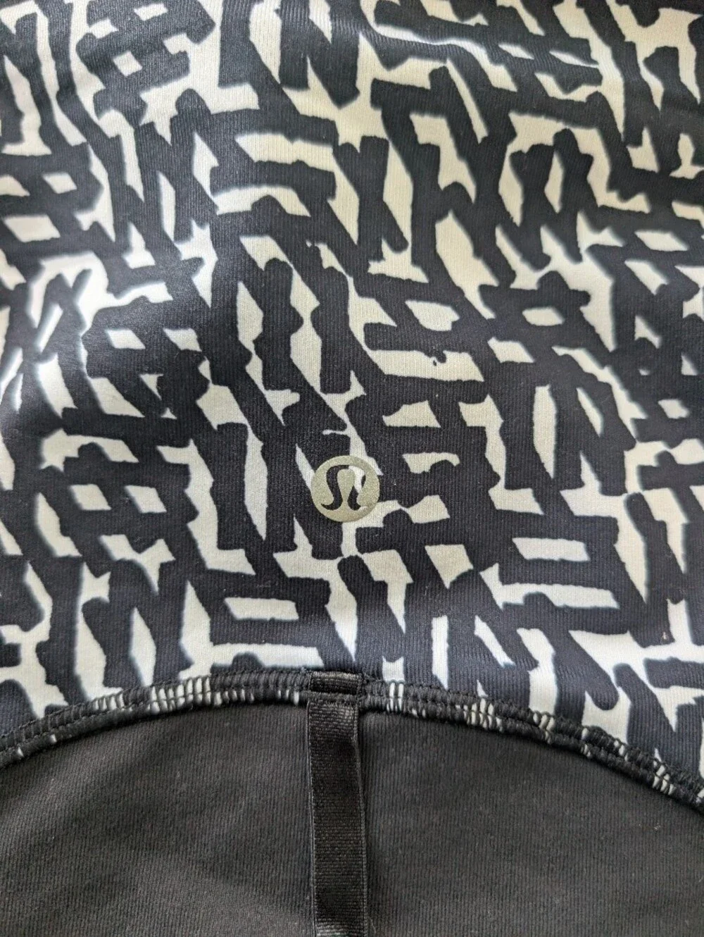 Lululemon Define Jacket Net Pop Black White Size 8